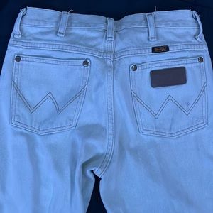 White wranglers jeans
